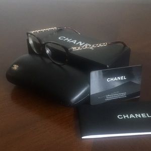 Nwt authentic Chanel  eye glasses made in Italy